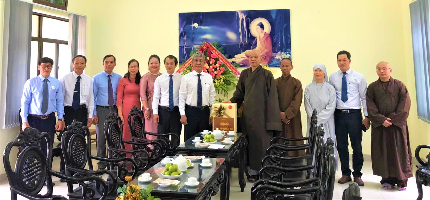Nhiều phái đoàn thăm và chúc mừng Học viện nhân mùa Phật đản Pl.2566