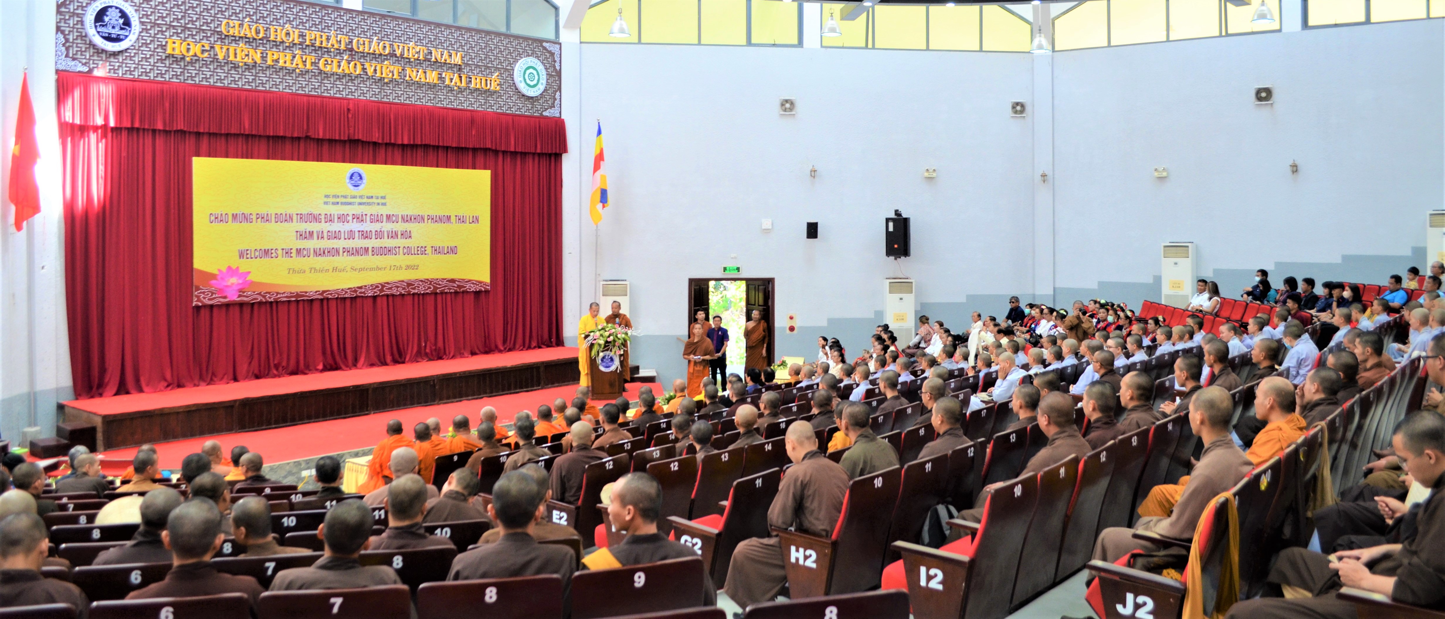 Học viện PGVN tại Huế tổ chức Đại lễ Phật đản Pl.2566-Dl.2022