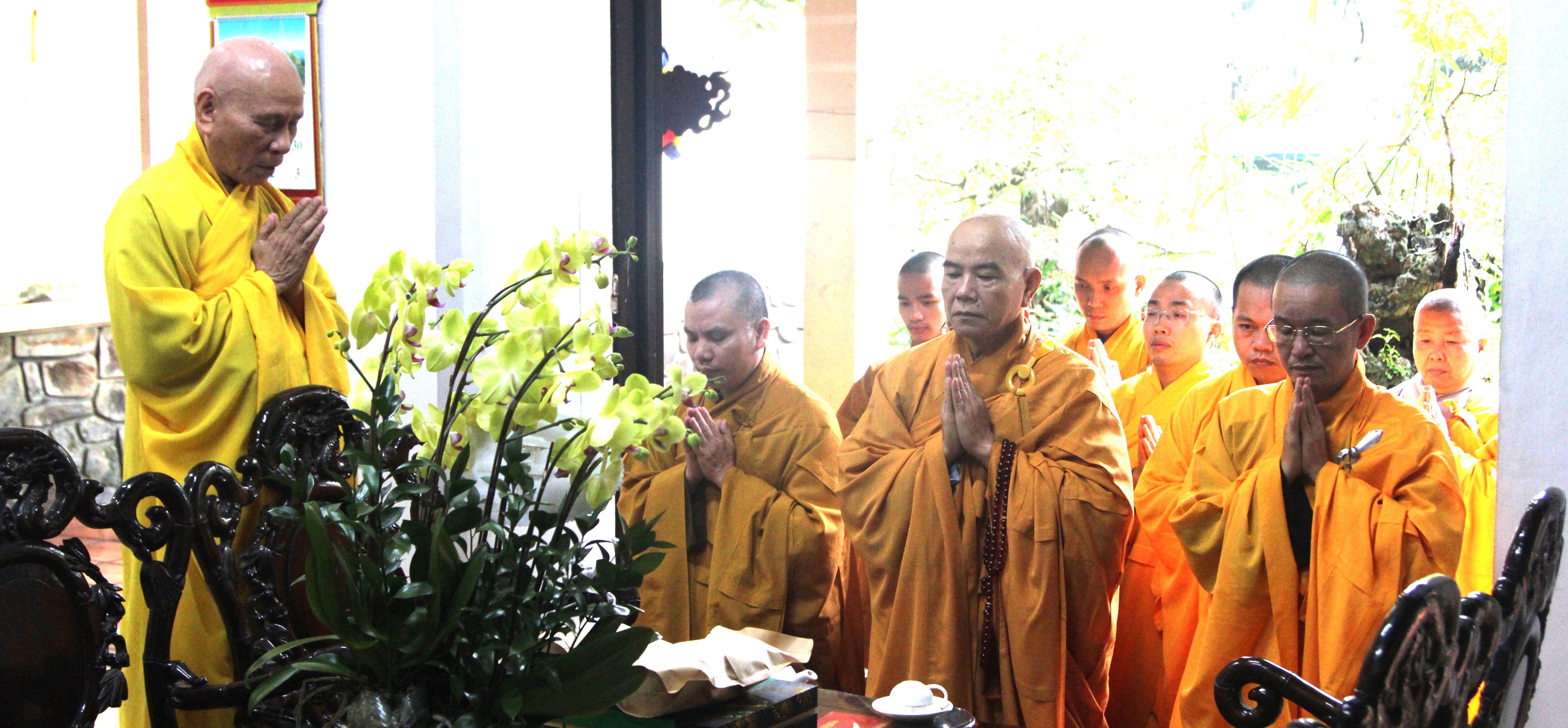 Đảnh lễ khánh hỷ chư Tôn đức Hội đồng Chỉ đạo Học viện PGVN tại Huế